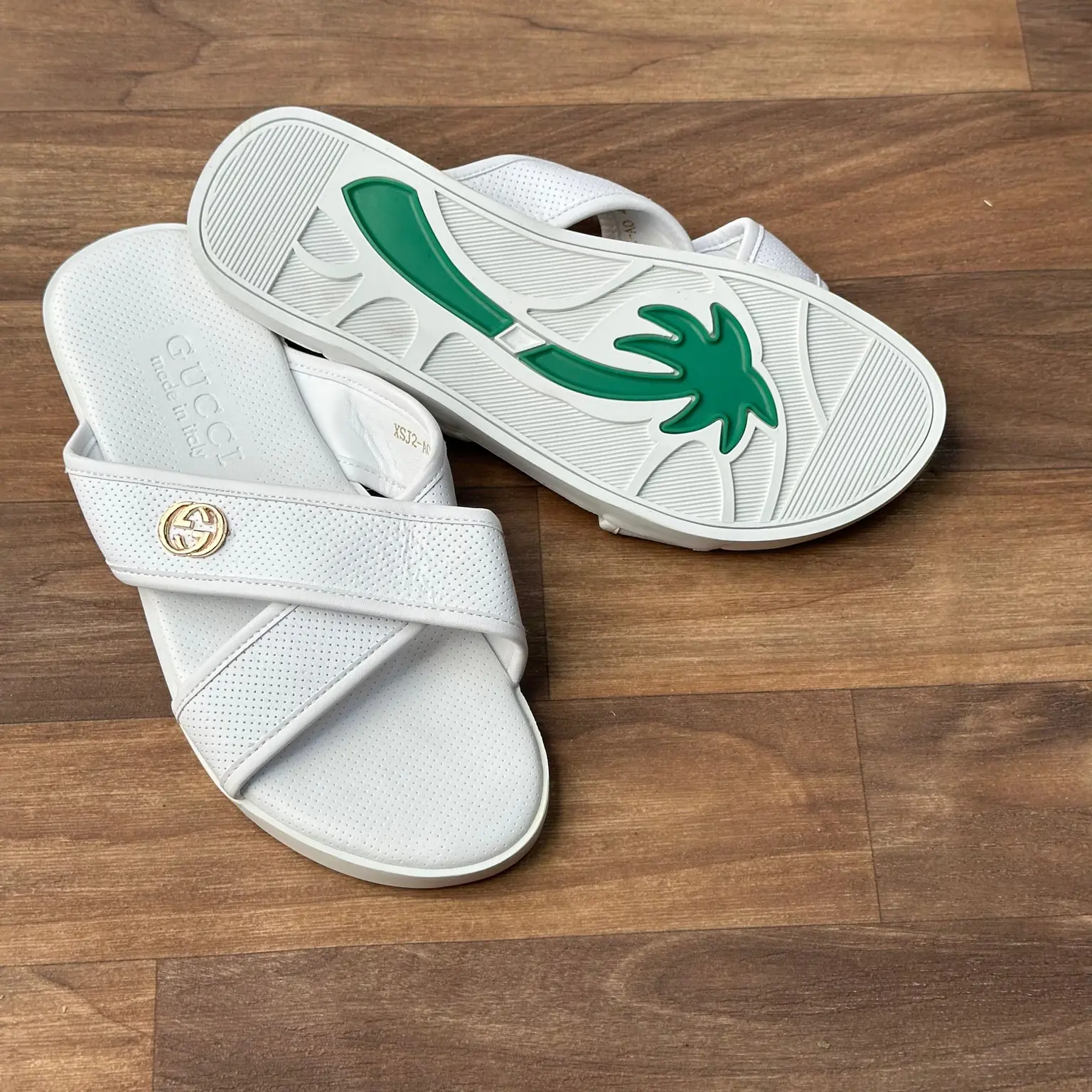 Arctic White Luxury Flip-Flops alternate view