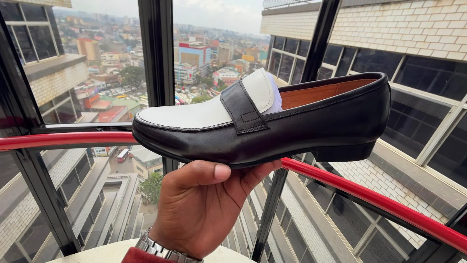 Richwanaz Black & White Loafer alternate view